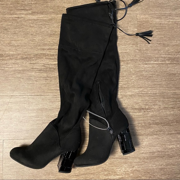 J Renee Women’s Block Heel Microsuede Boot - Picture 2 of 4